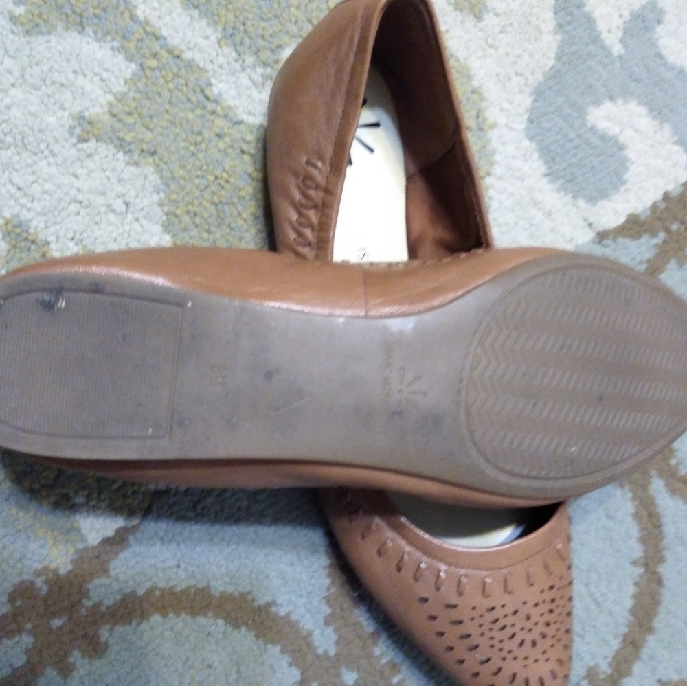 Isaac Mizrahi Live! Perforated Leather Flats - Picture 6 of 6